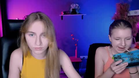 Snapshot of gloria_bubble chatting on 10-09-25, 12:58 your dream online show from 10-09-25, 12:58