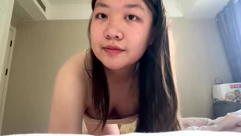 gloria_lin online show from 05-16-26, 03:25
