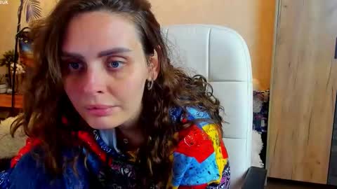 Gloria Wood online show from 10-03-25, 07:33