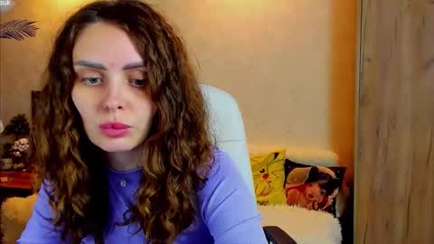 Gloria Wood online show from 10-25-25, 05:30