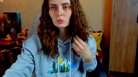 Gloria Wood online show from 12-21-25, 06:26