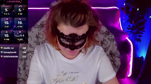 Snapshot of gloriagrays chatting on 01-11-25, 10:40 gloriagrays online show from 01-11-25, 10:40