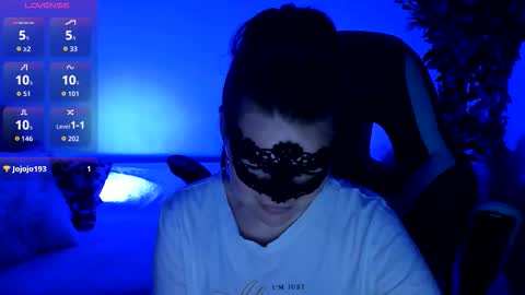 Snapshot of gloriagrays chatting on 11-08-25, 06:51 gloriagrays online show from 11-08-25, 06:51