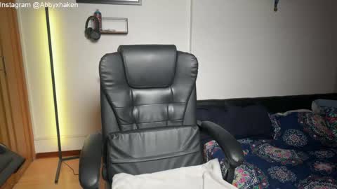 Snapshot of glossyabby chatting on 09-13-25, 01:38 Abby online show from 09-13-25, 01:38