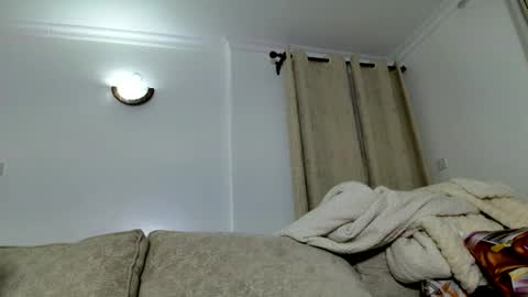 glossybae online show from 12-02-25, 01:22