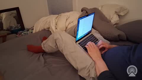 g-love-pnw online show from 12-22-25, 12:40