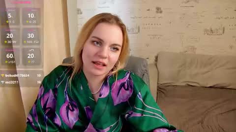 Snapshot of glow_margo chatting on 07-07-26, 07:23 Margo online show from 07-07-26, 07:23