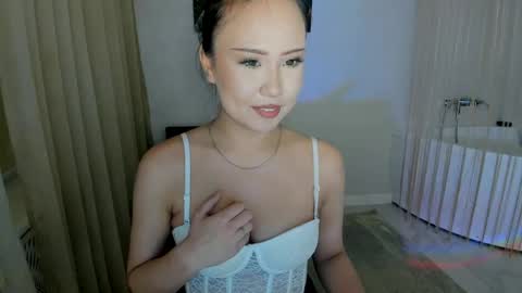 Mila online show from 06-05-26, 06:24
