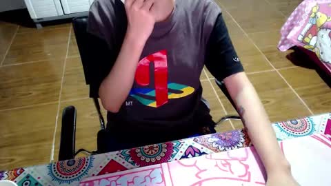 Snapshot of glowingecho chatting on 12-11-24, 06:14 glowingecho online show from 12-11-24, 06:14