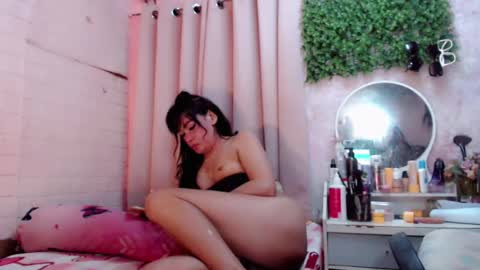 Snapshot of glumcockhot chatting on 03-03-25, 03:42 jenn online show from 03-03-25, 03:42