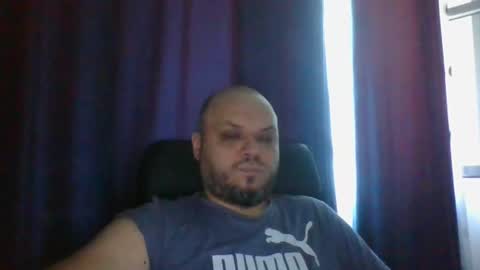 Snapshot of glusgan chatting on 06-14-26, 07:54 Your boy online show from 06-14-26, 07:54