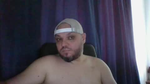 Snapshot of glusgan chatting on 06-16-26, 09:34 Your boy online show from 06-16-26, 09:34