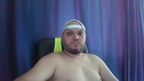Snapshot of glusgan chatting on 07-01-26, 08:38 Your boy online show from 07-01-26, 08:38