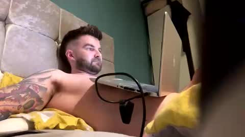 gmangee11 online show from 02-28-25, 08:18