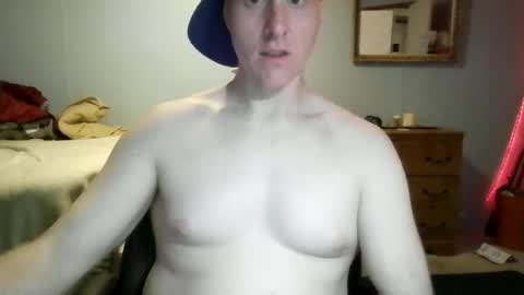 Snapshot of gnger31foru chatting on 07-03-26, 01:45 Steven Meadow online show from 07-03-26, 01:45