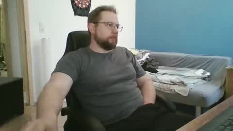 gnik_labinnah online show from 04-12-26, 07:35