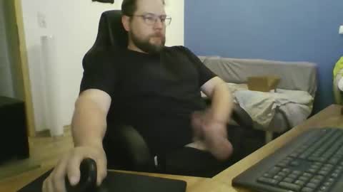 gnik_labinnah online show from 04-19-26, 05:56