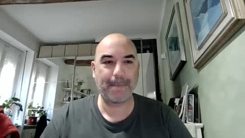 Snapshot of gnoffo77 chatting on 05-16-26, 10:01 Matte online show from 05-16-26, 10:01