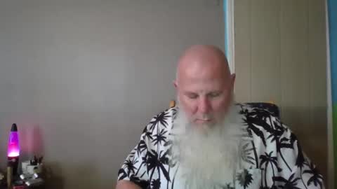 Gnomebeard online show from 03-06-25, 07:54