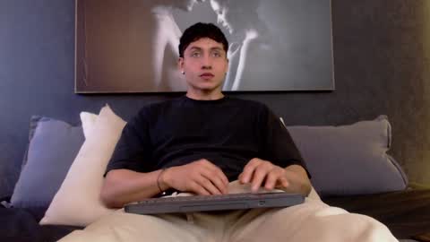 steven online show from 12-19-24, 01:51