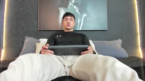 steven online show from 12-31-24, 07:18