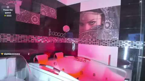 Snapshot of goddes_ahsley chatting on 10-24-25, 05:48 ahsley online show from 10-24-25, 05:48