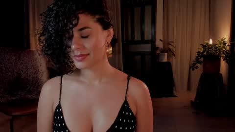 Elena online show from 04-25-26, 12:57