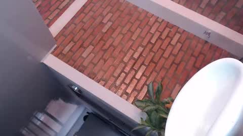 daniela online show from 11-09-25, 06:06