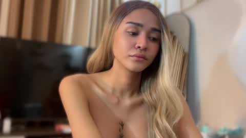 alexa online show from 12-23-25, 04:54