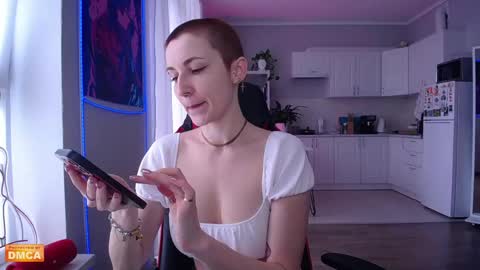 Snapshot of goddess_elpisfoxter chatting on 05-28-26, 05:16 Elpis Foxter online show from 05-28-26, 05:16