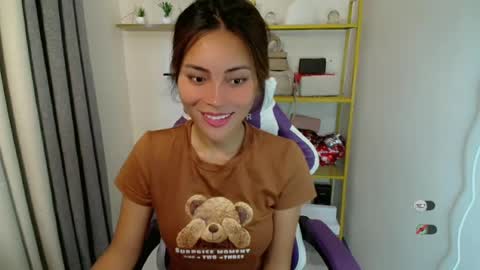 Snapshot of goddess_kendr chatting on 06-23-26, 11:36 kendra online show from 06-23-26, 11:36