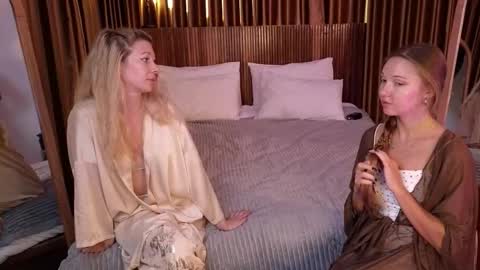   330 UTC2 girls   online show from 11-16-25, 03:45