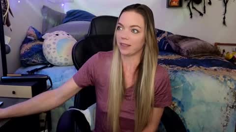 Patricia Mars           Goddess of Mars twitter thegoddessmindy online show from 02-25-25, 03:16