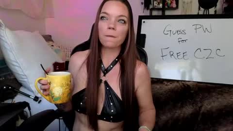 Patricia Mars           Goddess of Mars twitter thegoddessmindy online show from 03-19-26, 03:05