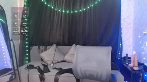 Snapshot of goddess_orsa chatting on 03-05-25, 05:18 Orsa online show from 03-05-25, 05:18