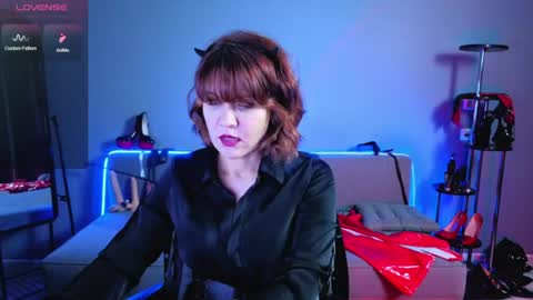 Snapshot of goddess_orsa chatting on 07-20-26, 03:25 Orsa online show from 07-20-26, 03:25