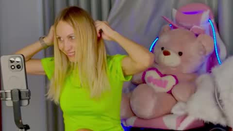 Katarina online show from 11-05-25, 11:21