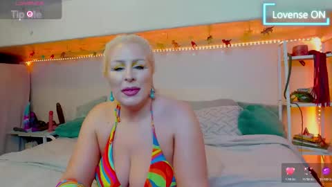 Snapshot of goddessalimony chatting on 05-30-26, 09:01 Goddess Alimony online show from 05-30-26, 09:01