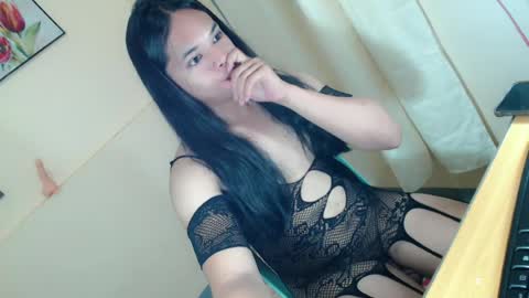 Snapshot of goddesscynthara chatting on 05-19-26, 03:29 kia online show from 05-19-26, 03:29