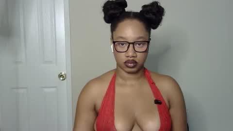 Snapshot of goddessdaisysky chatting on 09-20-25, 05:25 Goddess Daisy Sky online show from 09-20-25, 05:25