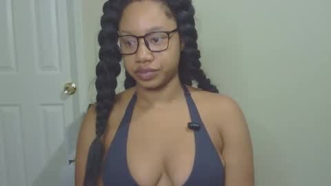 Snapshot of goddessdaisysky chatting on 10-13-25, 01:44 Goddess Daisy Sky online show from 10-13-25, 01:44