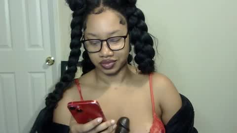 Snapshot of goddessdaisysky chatting on 10-14-25, 05:14 Goddess Daisy Sky online show from 10-14-25, 05:14