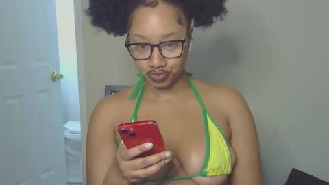 Snapshot of goddessdaisysky chatting on 10-23-25, 11:14 Goddess Daisy Sky online show from 10-23-25, 11:14