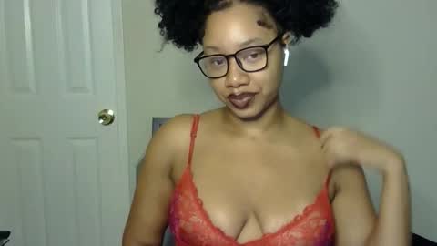 Snapshot of goddessdaisysky chatting on 10-24-25, 03:41 Goddess Daisy Sky online show from 10-24-25, 03:41