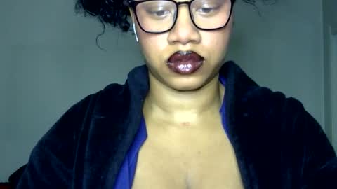 Snapshot of goddessdaisysky chatting on 12-18-25, 05:35 Goddess Daisy Sky online show from 12-18-25, 05:35