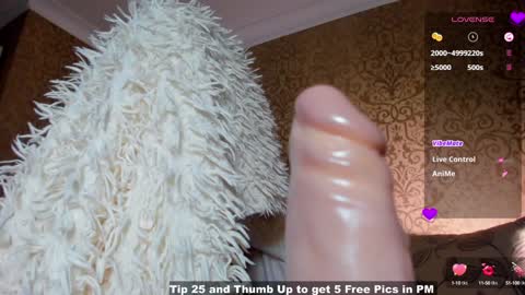 Snapshot of goddessdana chatting on 02-09-25, 02:28 Dana online show from 02-09-25, 02:28