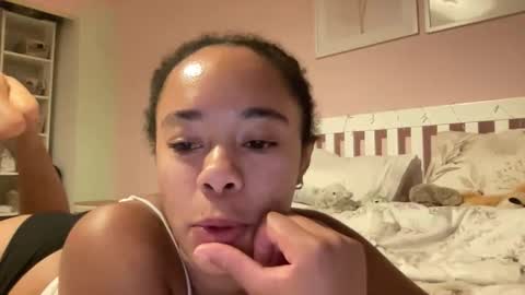 Goddess L online show from 06-06-26, 01:00