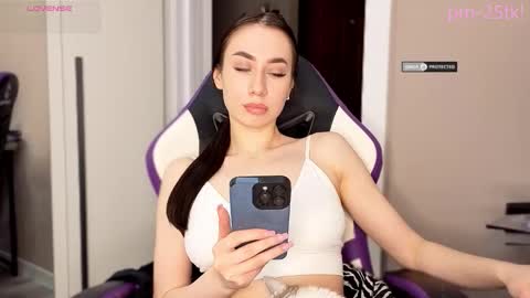 Goddess EmmaBratt princess online show from 02-19-26, 01:29
