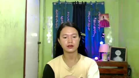 Snapshot of goddesses_slut247752 chatting on 12-17-24, 06:13 Ronel online show from 12-17-24, 06:13