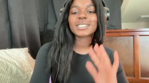 Snapshot of goddessimani chatting on 05-29-26, 07:12 Goddess Imani Saint John online show from 05-29-26, 07:12